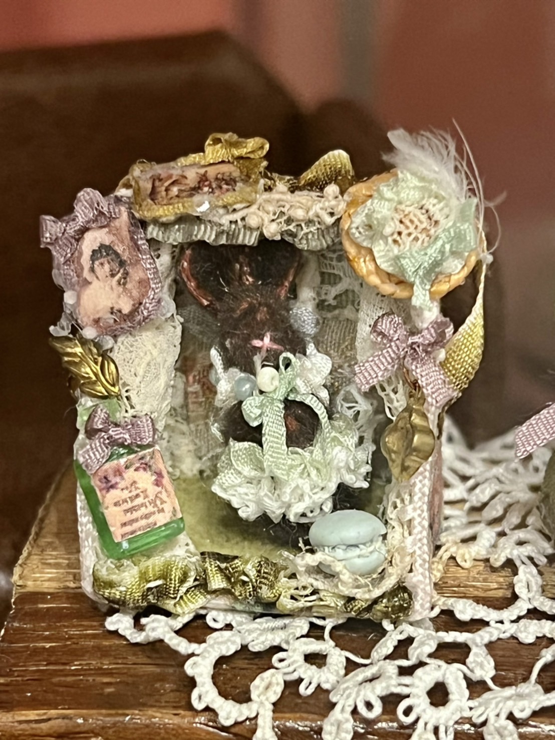 本間里美
04.秘密の花園の中で
うさぎ
13,970円
3cmのフレーム内にコラージュされてます